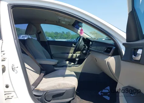 2016 Kia Optima Lx z USA, uszkodzony, nr VIN KNAGT4L35G5098374